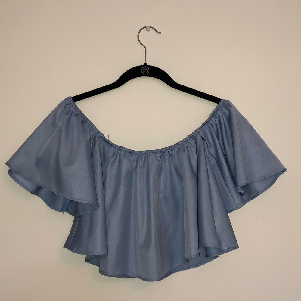 Flowy off the shoulder crop top